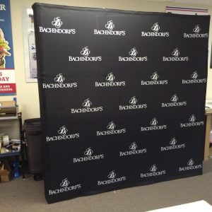 Pop Up Step and Repeat